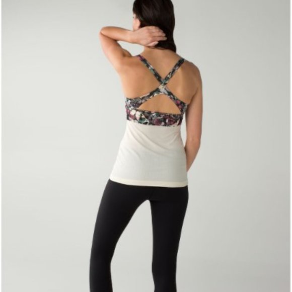 Lululemon Wrap It Up Tank Support Built-in Bra Sz 6 So Fly Butterfly Angel Wing - Picture 3 of 7